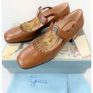 NIB Gucci chain-trimmed Mary-Jane pumps
